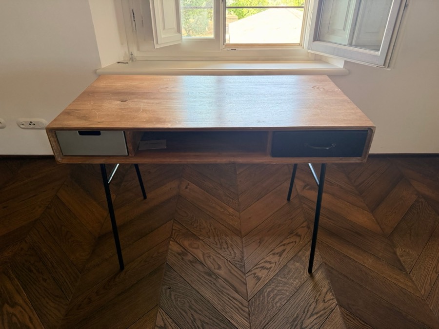 Writing desk, mango + steel legs
