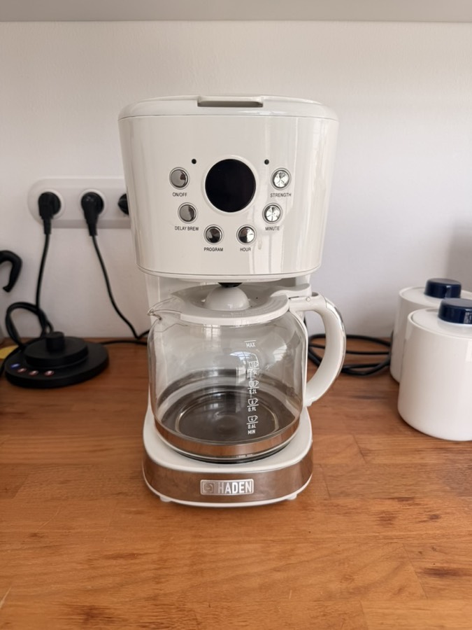 Haden Dorset coffee maker, putty
