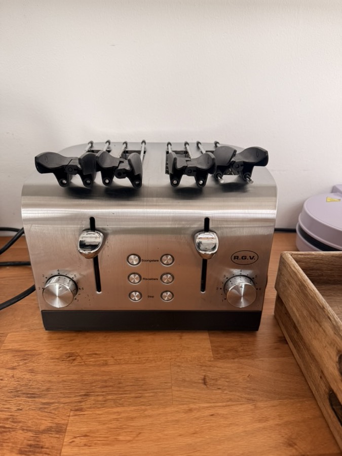 RGV four-slice toaster, stainless